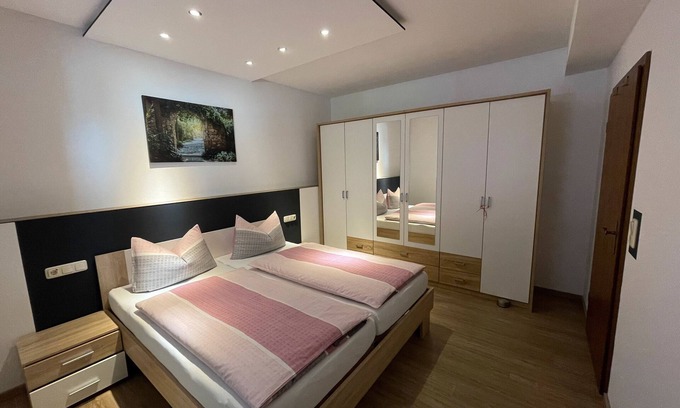 Hollfeld Appartement | Apartment 'M Keller' with Shared Terrace, Shared Garden and Wi-Fi