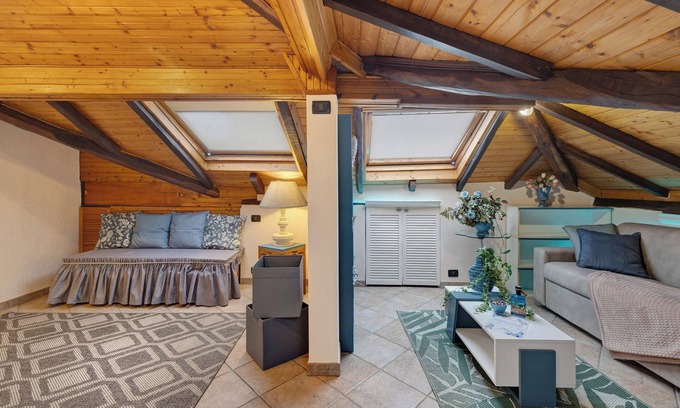 Savona Appartement | Appartement 'Mansarda Sotto Le Stelle' avec vue sur mer, Wi-Fi et climatisation