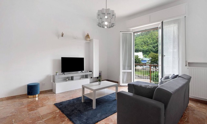 Casarza Ligure Appartement | Appartement 'Mare E Collina' avec vue sur les montagnes, terrasse privée et Wi-Fi