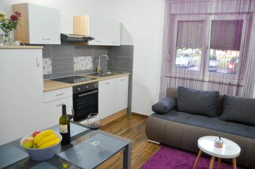 Vinkovci Appartement | Apartment Mikela