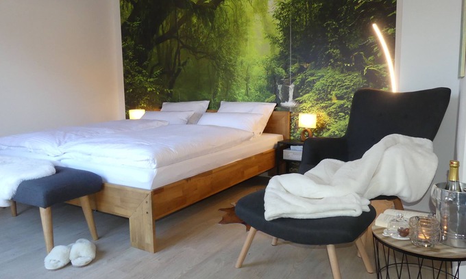 Mistelbach Appartement | Appartement-Moderne-Salle de bain privée séparée-Vue sur Jardin