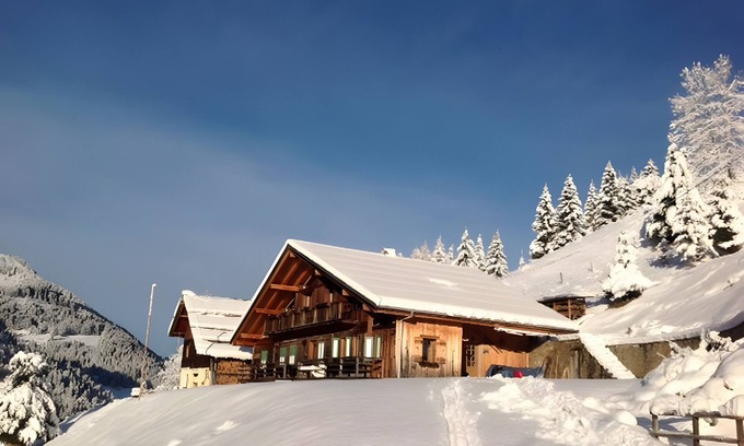 Abondance Appartement | Appartement "Mont De Grange" avec vue sur les montagnes, terrasse privée et Wi-Fi