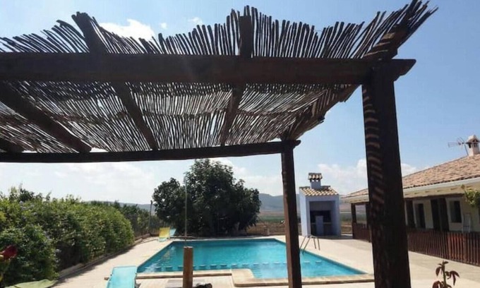 Caravaca de la Cruz Appartement | Apartamento 'Noguericas 5' con vistas a la montaña, piscina compartida y Wi-Fi