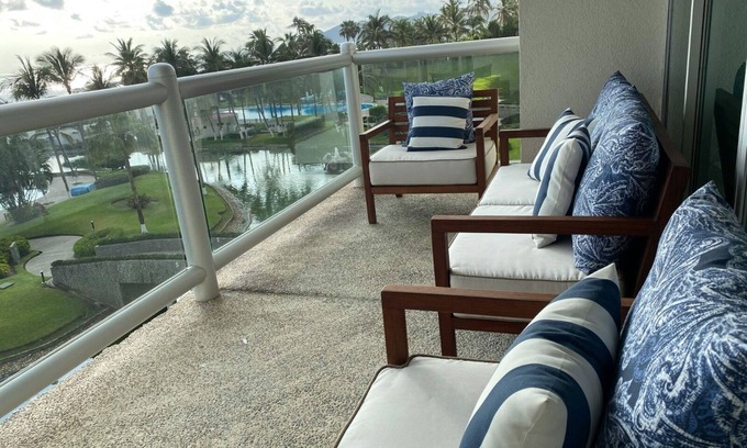 Playa Diamante Appartement | Apartment next to María Bonita beach