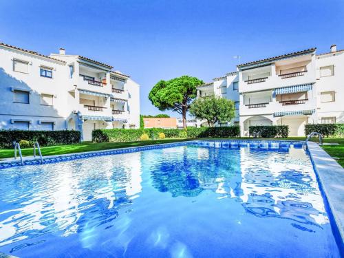 Pals Appartement | Apartment Nautic Golf C III by Interhome