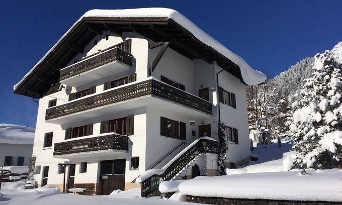 Wald am Arlberg Appartement | Apartment near Arlberg ski area - WiFi