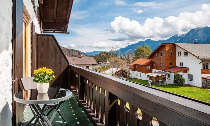 Oberstdorf Appartement | Appartement 'Ferienwohnung Nebelhorn' avec vue sur les montagnes, balcon et Wi-Fi