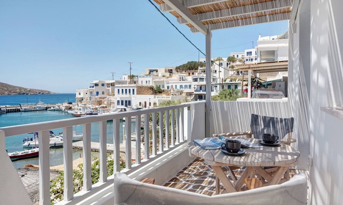 Katapola Appartement | Appartement 'Nicolas House 4' avec vue sur la mer, Wi-Fi et climatisation