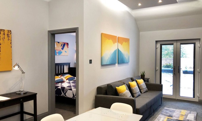 Beaconsfield Appartement | Appartement n ° 2 WRS Beaconsfield New Town Central Accès facile à pied à la station NFTS et à la gare