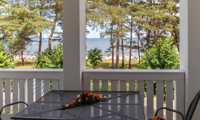 Binz Villa | Appartements 2 pièces avec balcon et vue mer directement sur la promenade de la plage