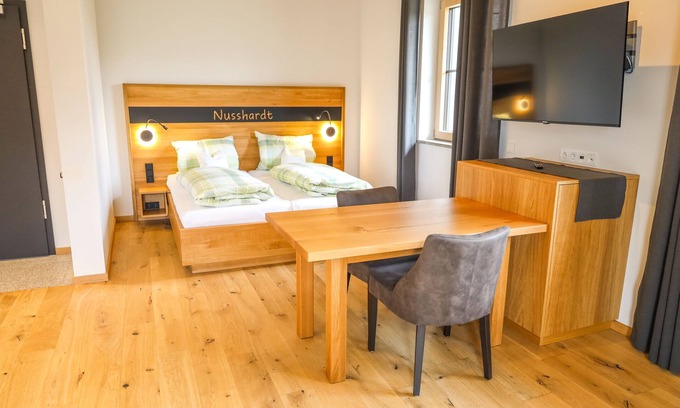 Muenchberg Appartement | Appartement-Nusshardt-Salle de Bain amenagée-Balcon