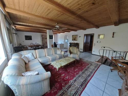 Grafenwohr Appartement | Apartment O2 - Gehobene 4-Zimmer Wohnung 145qm für 1-6 Personen 2x DZ 1x ZZ