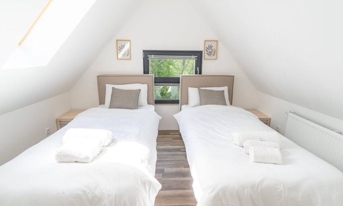 Oberhonnefeld-Gierend Appartement | Apartment - on 2 floors - Colakation GmbH