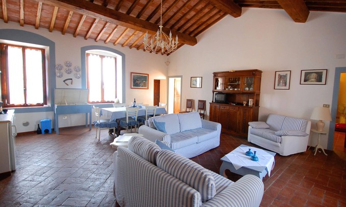 San Macario In Monte Appartement | Apartment on Tuscan Agriturismo close to a village