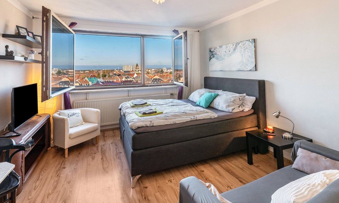 Weststadt Sudlicher Teil Appartement | Apartamento 'Panorama-Blick Über Karlsruhe' con vistas a la montaña y Wi-Fi