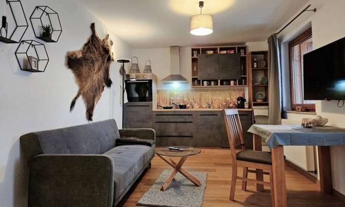 Lauterbach Appartement | Appartement "Peppi's Waldblick" avec vue sur les montagnes, terrasse privée et Wi-Fi