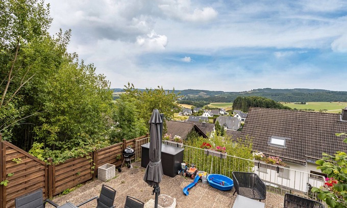 Duedinghausen Appartement | Appartement "Perle Am Pön" avec vue sur les montagnes, terrasse privée et Wi-Fi