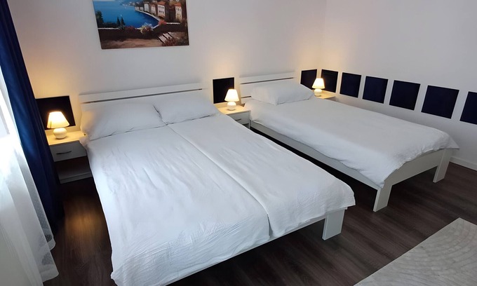 Gera Appartement | Apartment 'Poli' with Shared Terrace and Wi-Fi