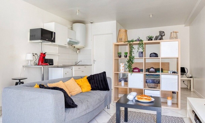Etampes Appartement | Studio agréable RDC Etampes