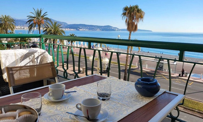 La Californie Appartement | Appartement 'Promenade Des Anglais' avec vue sur mer, balcon et Wi-Fi