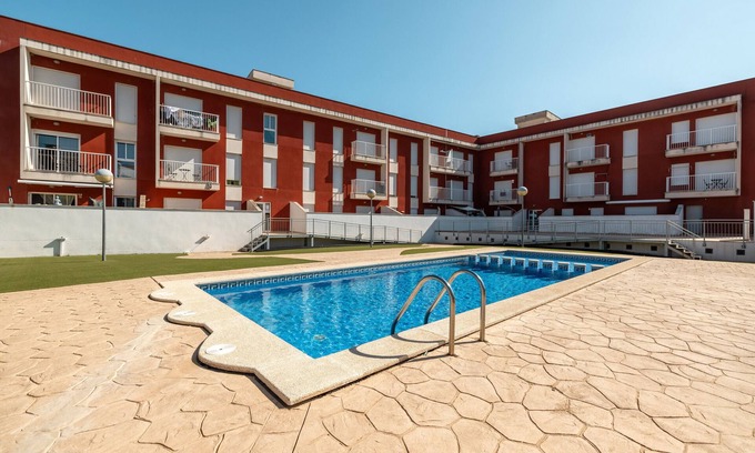Sant Jaume d'Enveja Appartement | Apartment 'Real Dreams' with Shared Pool, Wi-Fi and Air Conditioning