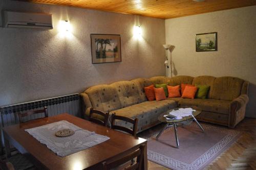 Beli Manastir Appartement | Apartment Racing