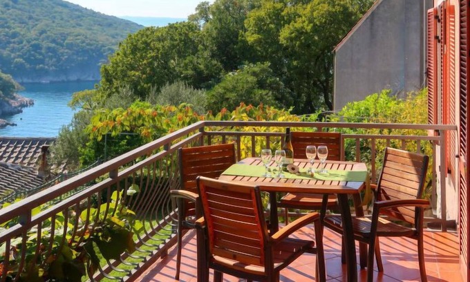 Porozina Appartement | Appartement Regina (ICS103) à Cres/Cres - 5 personnes, 2 chambres