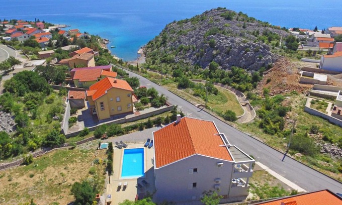 Ribarica Appartement | Apartment Sani-5 by Interhome