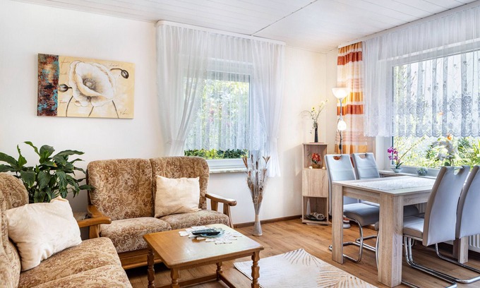Naumburg Appartement | Appartement "Schneeweißchen" avec terrasse privée et Wi-Fi