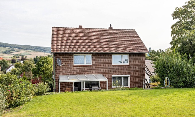 Salzhemmendorf Appartement | Appartement 'Schöner Iht Blick' avec vue sur les montagnes, balcon et Wi-Fi