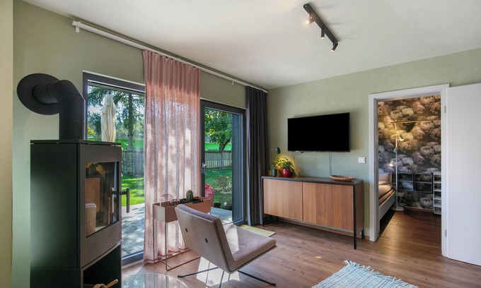 Joachimsthal Appartement | Appartement 'Schorfheider Chillen Am Grimnitzsee' avec terrasse privée, jardin privé et Wi-Fi
