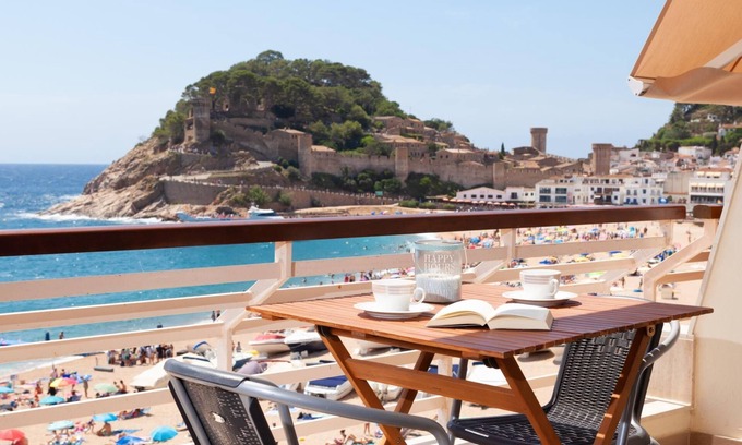 Tossa de Mar Appartement | APARTMENT SEA VIEWS on the BEACH