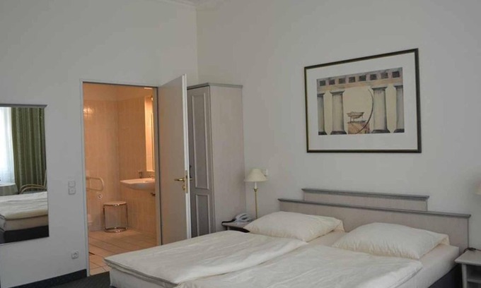 Bad Pyrmont Appartement | Apartment, shower, toilet, type 4 - Hauptallee apartments