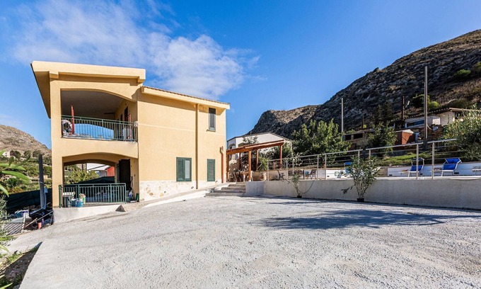 Realmonte Villa | villa à Realmonte avec jardin