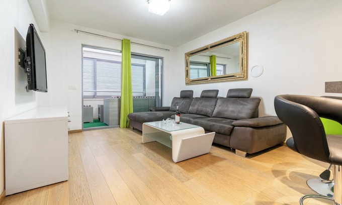 Ratac Appartement | Apartment Simic Near the Beach with garage