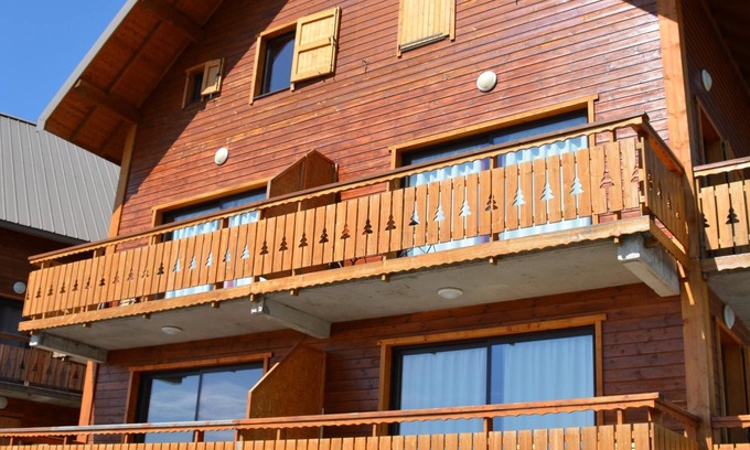 Reallon Appartement | appartement 6 couchages à proximité des pistes vue magnifique sur la vallée