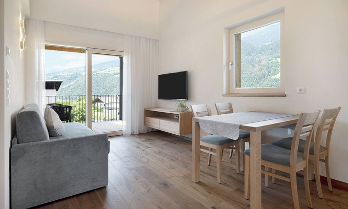 Bressanone Appartement | Appartement Sommersbergerhof 2017 avec piscine, vue sur les montagnes et terrasse
