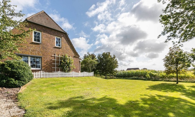 Nordstrand Appartement | Appartement "Süderoog" avec terrasse privée, jardin partagé et Wi-Fi