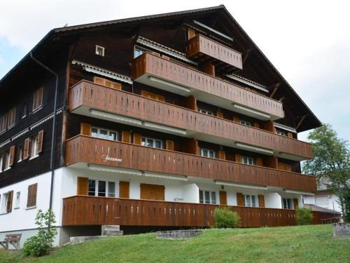 Schoenried Appartement | Apartment Suzanne Nr- 20 by Interhome