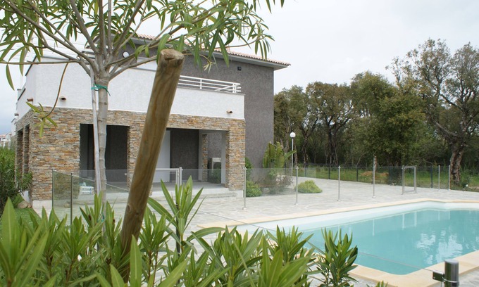 Ghisonaccia Appartement | APPTARTEMENT - PISCINE (T3) Ghisonaccia terrasse - 6 pers