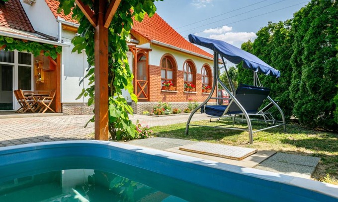 Balatonszarszo Appartement | Apartment Swing by Interhome