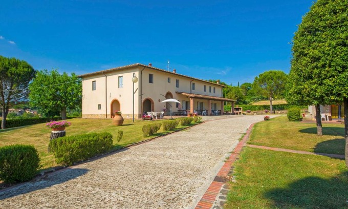 Bucine Appartement | Apartment Tegola by Interhome