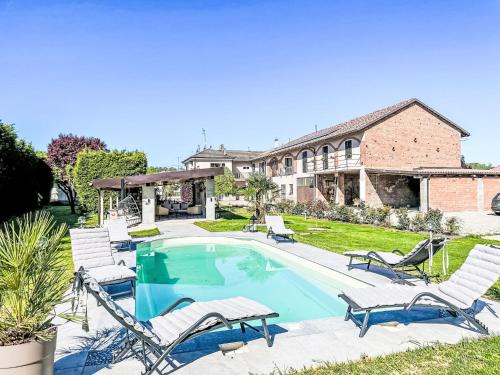 Castell'Alfero Appartement | Apartment Tenuta Beatrice by Interhome