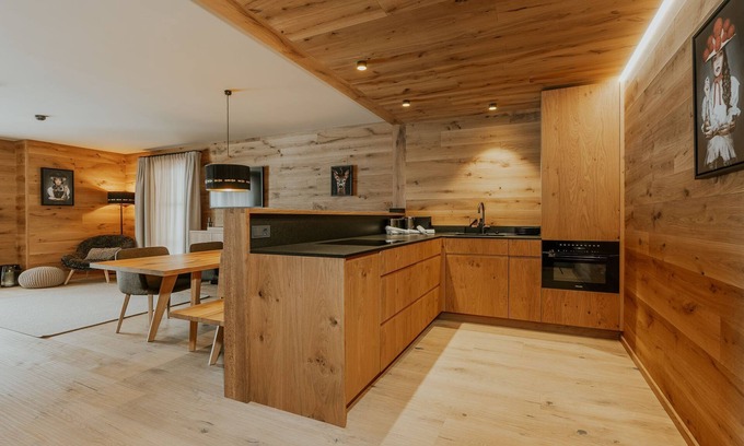 Lech am Arlberg Chalet De Ski | Apartment TOP 3 - Almrausch BoutiqueChalet
