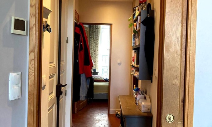 Thiers Appartement | Apartment 'Tout Confort Pour 6' with Shared Terrace, Wi-Fi and Air Conditioning