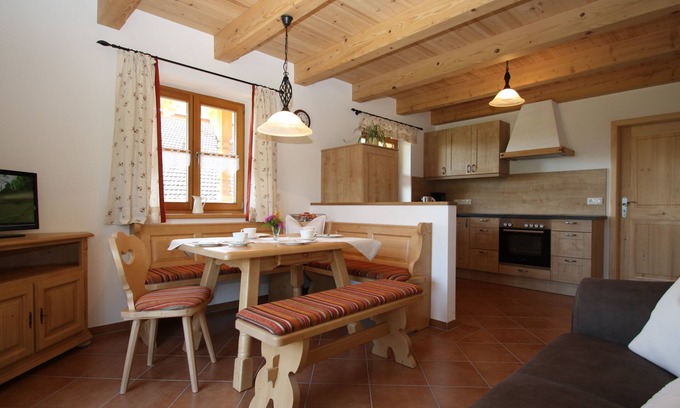 Bad Feilnbach Appartement | Ferienwohnung Ulpoint, bis 4 Personen, 70 m², Erdgeschoss, 2 sep. Schlafzimmer