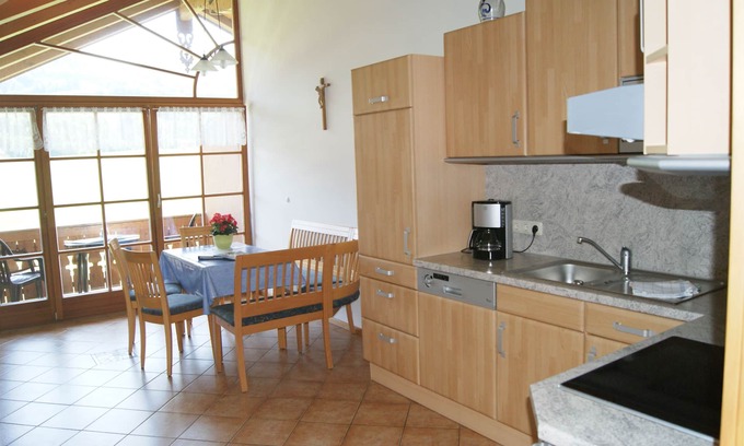 Frasdorf Appartement | Appartement jusqu'à 4 personnes - Wendelstein - 65 m², 2 chambres, cuisine, TV satellite, balcon, entrée privée, non-fumeur