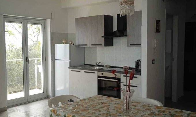 Roseto Capo Spulico Appartement | Appartement 'Villa Anna' avec vue sur la mer, terrasse partagée et climatisation