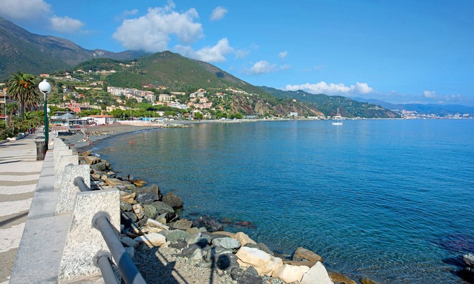 Arenzano Appartement | Apartment "Valeria 2 - Arenzanohost" with Sea View, Terrace & Wi-Fi
