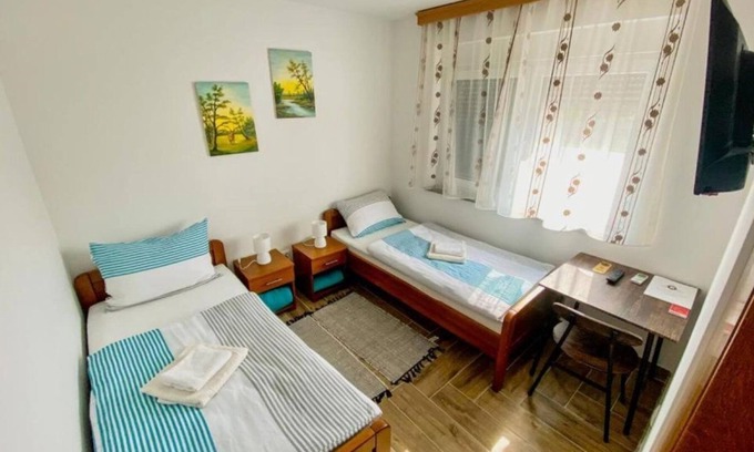 Vrbanja Appartement | Apartment Verde - rooms with private bathrooms: R5(2) - Vrbanja, Continental Croati, Croatia
